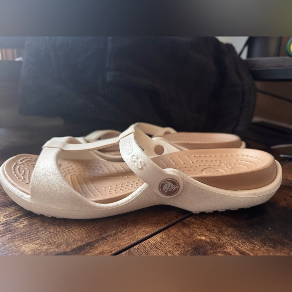 Crocs Clio III. Pearly off white Sandals Size 9 - Picture 6 of 7
